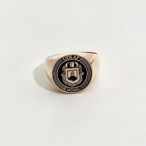 Anillo en Oro de 18 Kilates